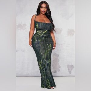 Khaki Zebra
Printed Plisse Cowl
Neck Maxi Dress